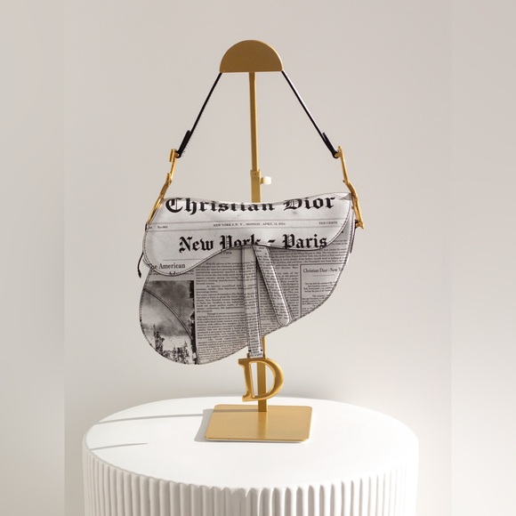 Rare Christian Dior 2024 Newspaper Print White Black Calfskin Saddle Bag - Picture 2 of 16